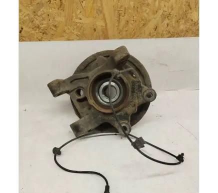 Mercedes-Benz V Class W447 Rear wheel hub spindle/knuckle 4473505500 A4473505500