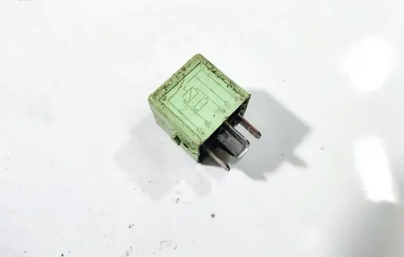 BMW 3 E36 Other relay 61368373700
