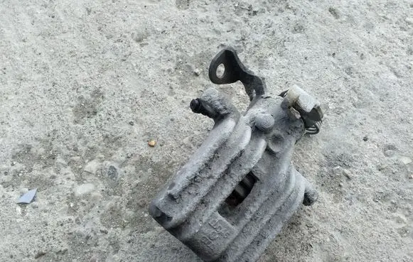 Audi A4 S4 B5 8D Rear brake caliper