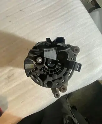 Volkswagen Sharan Generator/alternator 028903028E 0445010290 024515010290