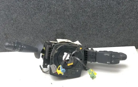 Wiper turn signal indicator stalk/switch