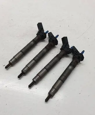 KIA Sportage Fuel injectors set 338002F000 0445116018 111221