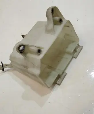 Mercedes-Benz C W205 Fuse box cover 