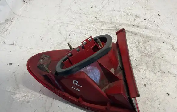 Toyota Avensis T220 Rear corner (parking) light 