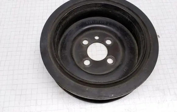 Skoda Octavia Mk2 (1Z) Crankshaft pulley 03G105243