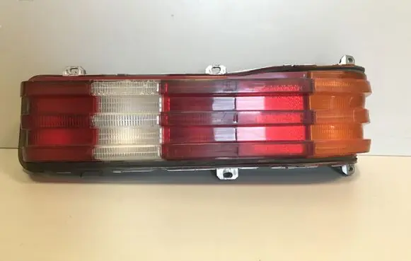 Mercedes-Benz W123 Rear/tail lights 22064R