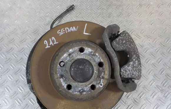 Mercedes-Benz E W212 Front wheel hub spindle knuckle