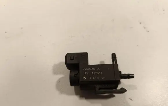 BMW 5 F10 F11 Turbo solenoid valve 7810831