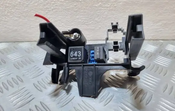 Audi A5 Sportback 8TA Fuse module 8K2937503A
