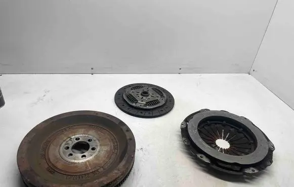 Volkswagen Polo V 6R Clutch set kit 03P141025 03P141031 03PA1090910