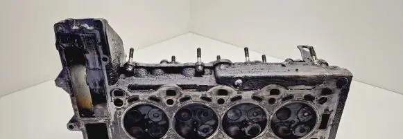 Opel Vectra C Engine head 90530060
