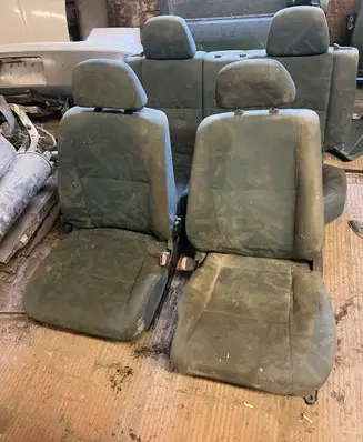 Seat set