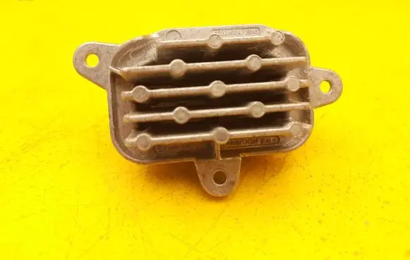 Skoda Kodiaq Voltage converter/converter module 