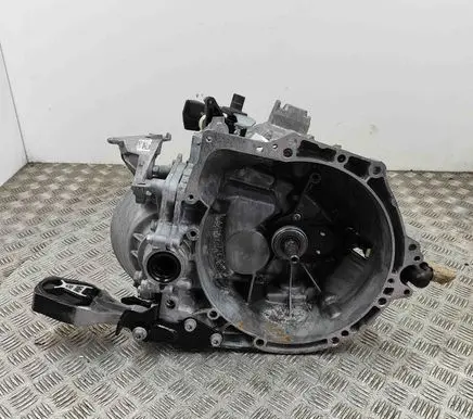Citroen Jumpy Manual 6 speed gearbox 9805625610