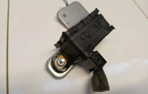 Volvo S60 ESP acceleration yaw rate sensor 30667843AA 10098005202