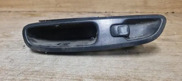 Volvo V70 Electric window control switch 30658696