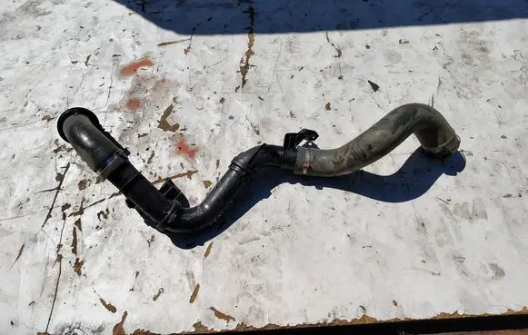 Renault Trafic III (X82) Intercooler hose/pipe 144601915R