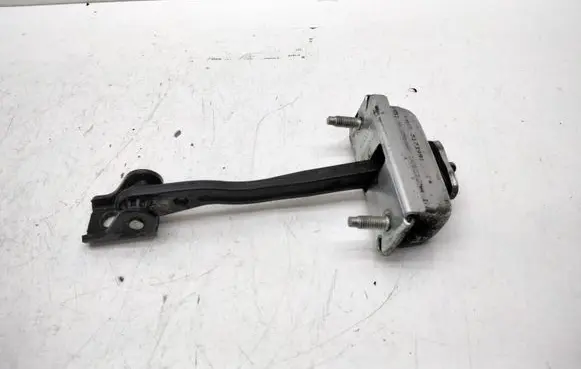 BMW X3 E83 Front door check strap stopper 5173991