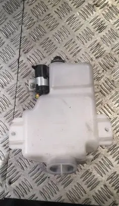 Mitsubishi Pajero Windshield washer fluid reservoir/tank 060351507