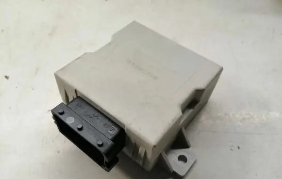 Toyota Corolla Verso AR10 Window wiper relay 859400F010 150696