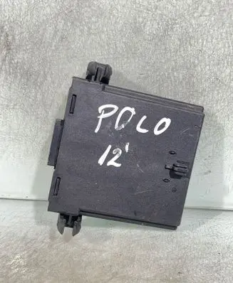 Volkswagen Polo V 6R Gateway control module 6r0907530d 1k0907951