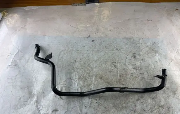 Jaguar XJ X351 Engine coolant pipe/hose AW9Q6C661AB