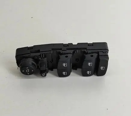 BMW X3 G01 Electric window control switch 6832729