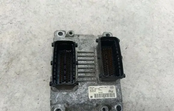 Opel Corsa D Engine control unit/module ECU 55557932