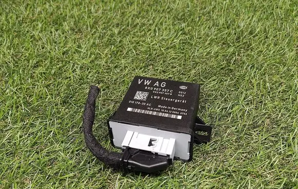 Audi Q7 4L Light module LCM 8X0907357C 8X0907357B 01017830AC
