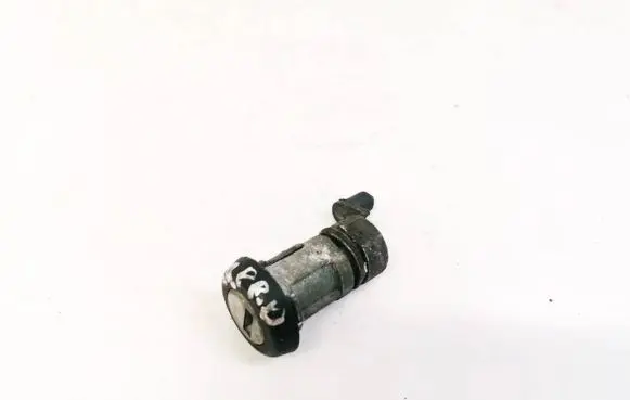 Peugeot Boxer Front door lock (next to the handle) 