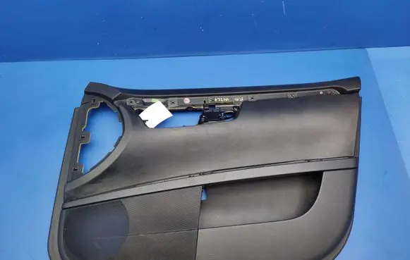 Mercedes-Benz S W221 Front door card panel trim A221720 A2217200270 A2215402807