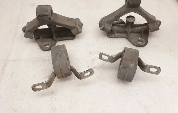 Muffler mount bracket/holder