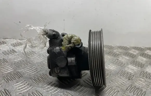 Audi A4 S4 B8 8K Power steering pump 8K0145153F 06H145255A