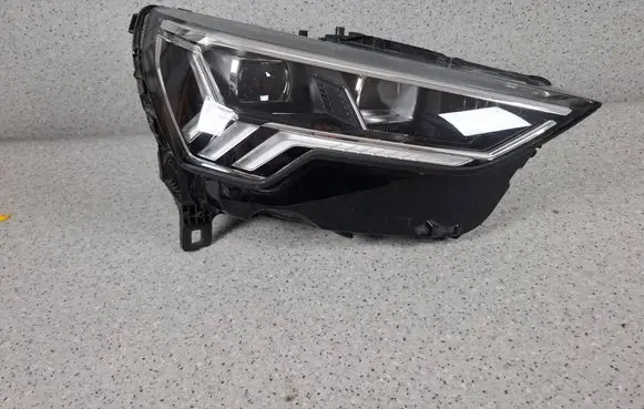 Audi Q3 F3 Headlight/headlamp 83A941034 1090025
