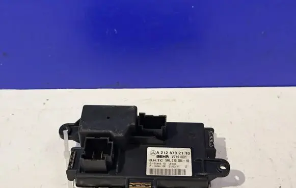 Mercedes-Benz E W212 Heater blower fan relay A2128702110 V7191001