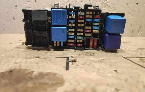 Renault Trafic III (X82) Fuse box set X82PDB