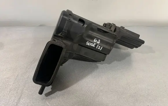 Peugeot 5008 Intake resonator 9814006180