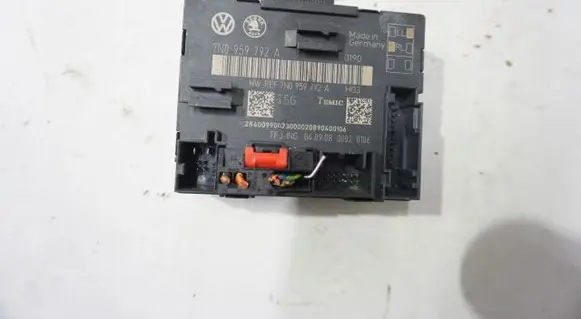 Skoda Superb B6 (3T) Door control unit/module 7N0959792A