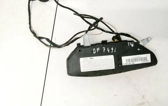 Audi A4 S4 B5 8D Seat airbag 8D0880242G 4119050