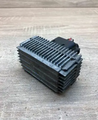 Opel Astra H Glow plug pre-heat relay 55353011 51299014A