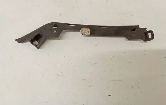 Opel Meriva A Front bumper mounting bracket 93393093