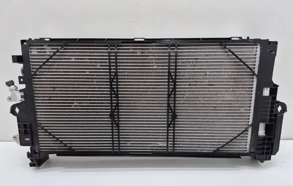 Volvo V60 Coolant radiator 32252295 32252575