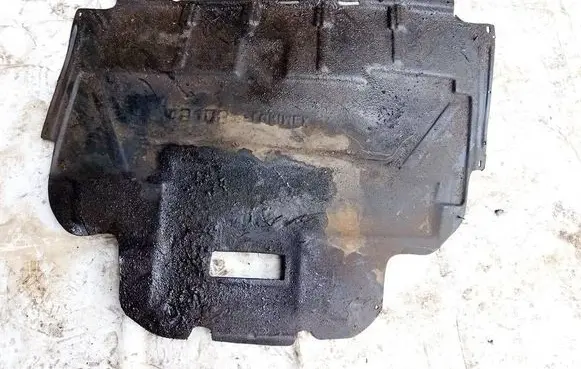 Citroen C5 Engine splash shield/under tray 