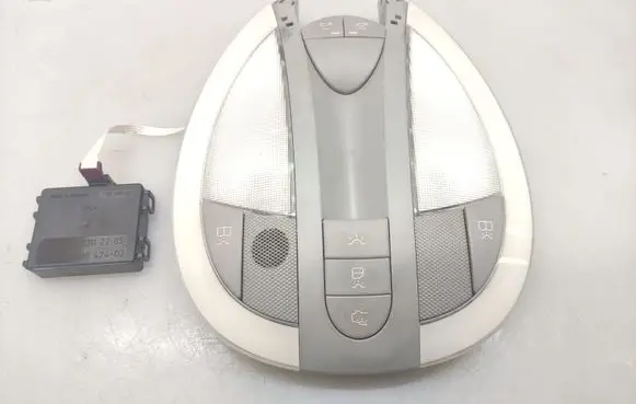 Mercedes-Benz E W211 Front seat light A2118202285