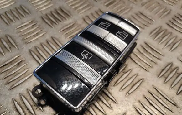 Mercedes-Benz S W221 Electric window control switch 2218214651