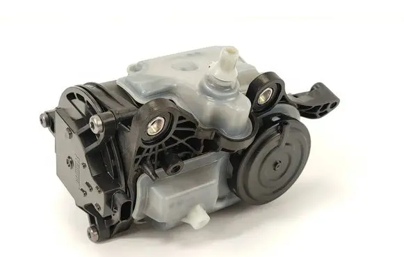 BMW X2 U10 Oil breather separator 8470497