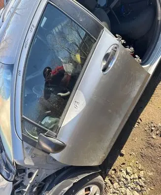 Toyota Yaris Front door 
