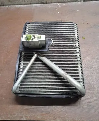 Air conditioning (A/C) radiator (interior)