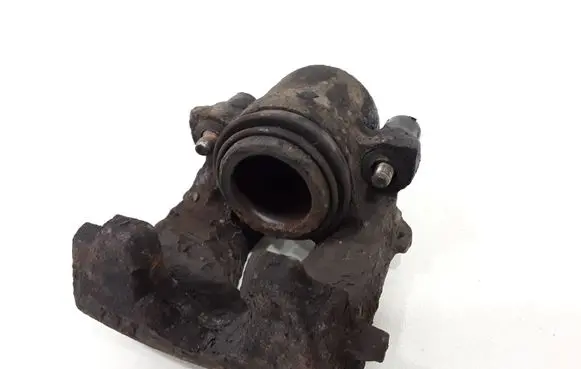 Volkswagen Golf V Front brake caliper
