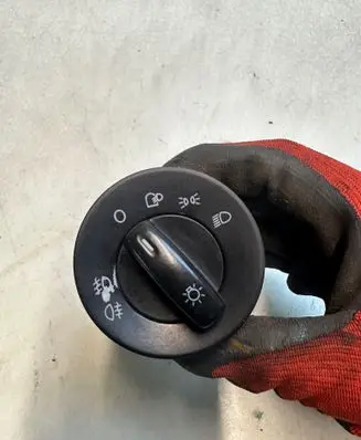 Skoda Octavia Mk2 (1Z) Light switch 1Z0941431A 748500450000